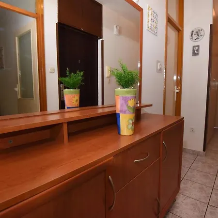 Apartment Close To The Centre, 2-bedroom *