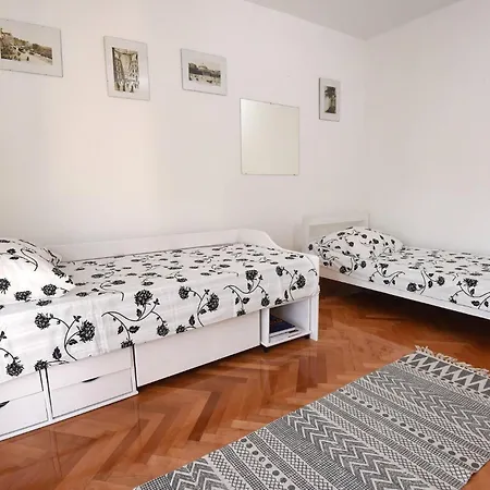 Apartment Close To The Centre, 2-bedroom
