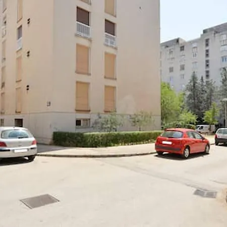 Close To The Centre, 2-bedroom Apartment