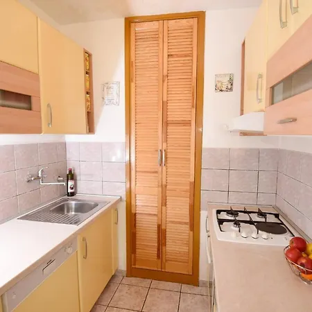 Apartment Close To The Centre, 2-bedroom *